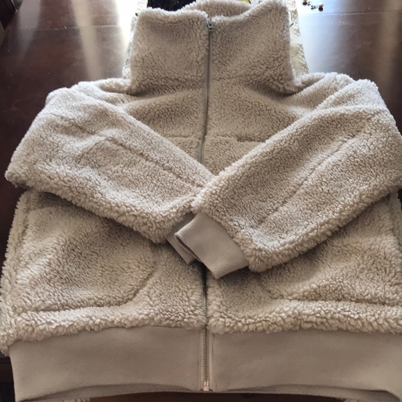 Aritzia zip up teddy jacket - Picture 1 of 5